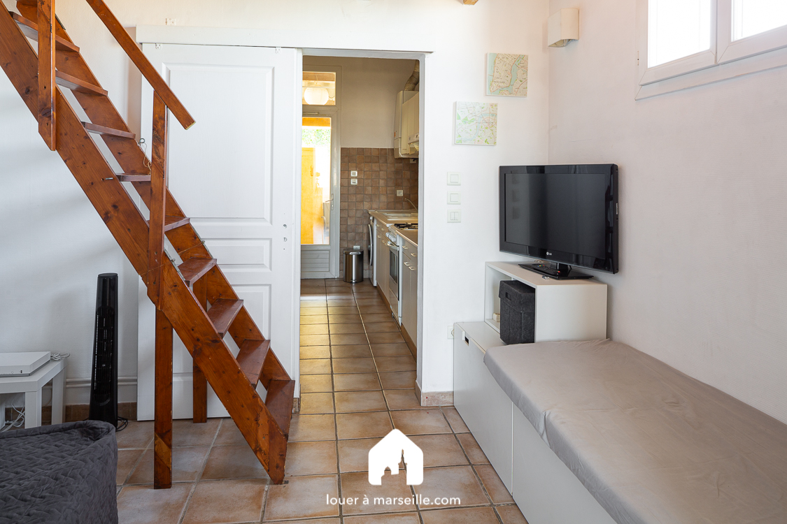 L&rsquo;effondrement industriel français : sept usines clôturées, une économie au bord de l&rsquo;abîme