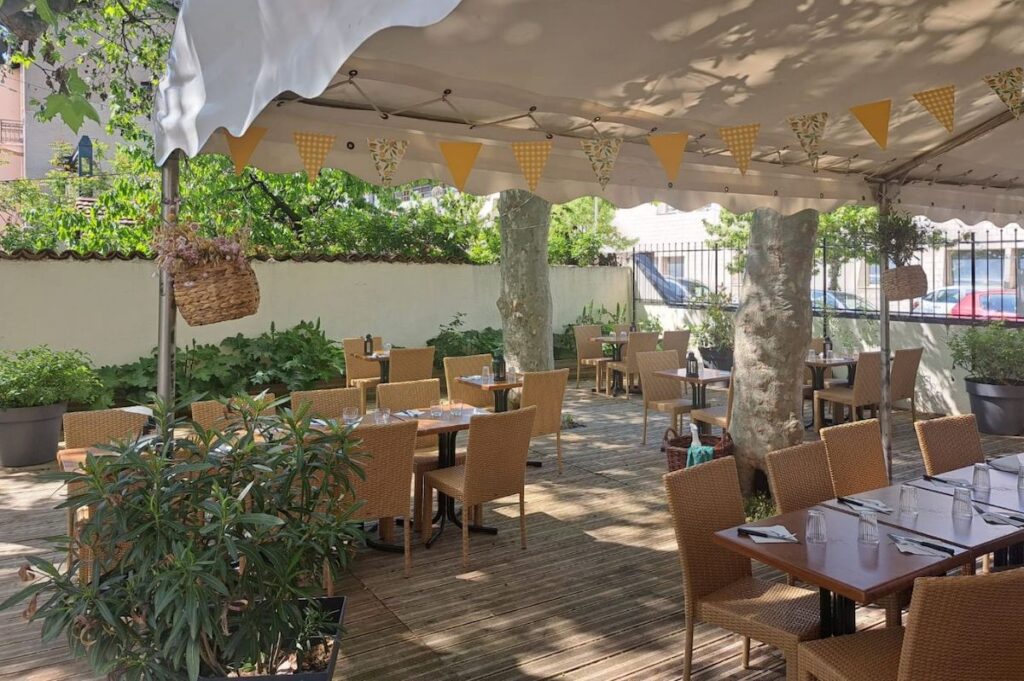 L&rsquo;ombre épouvantable d&rsquo;Epstein : Alain Escada révèle des vérités cachées à Lyon