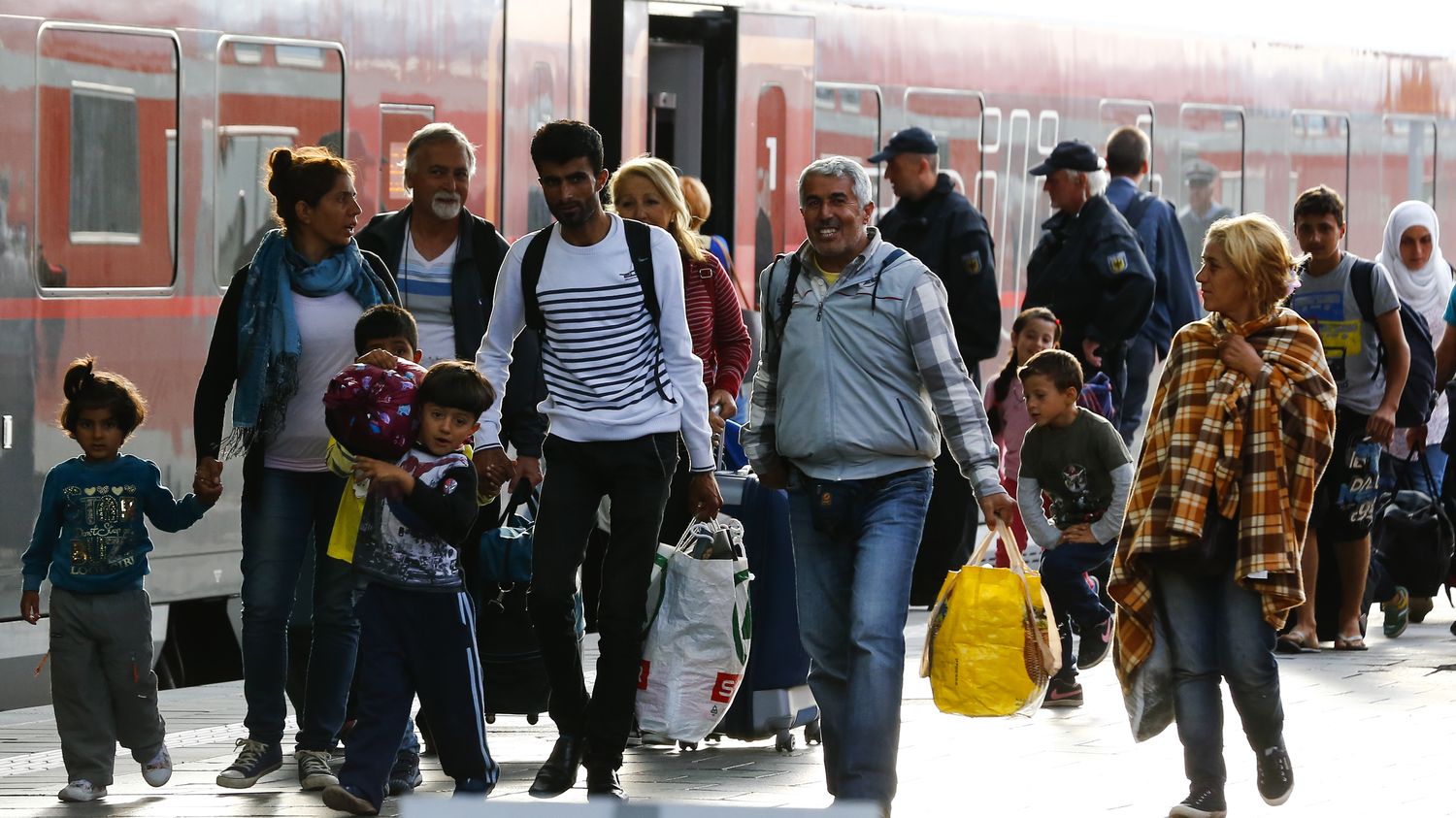 L’Europe en proie à une crise migratoire et militaire