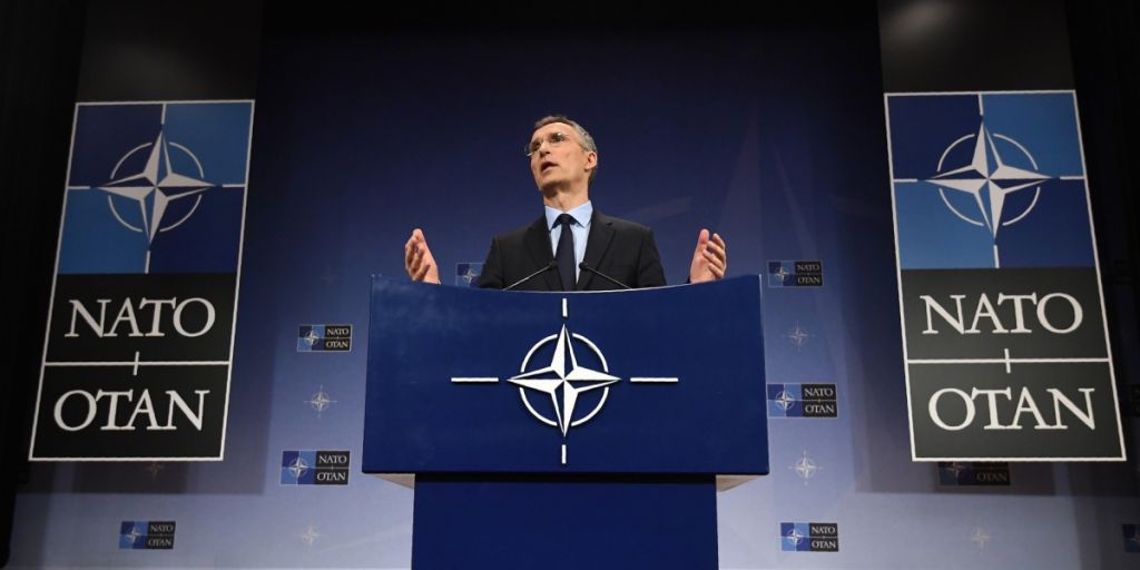 Le piège constitutionnel : peut-on vraiment quitter l&rsquo;OTAN ?