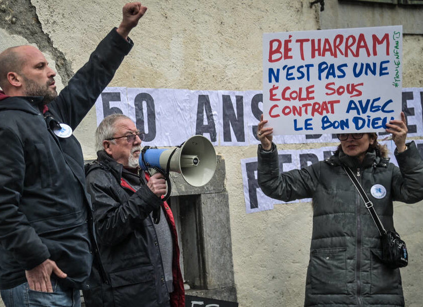 Le secret confessionnel brisé : La loi Bétharram menace l&rsquo;Église française